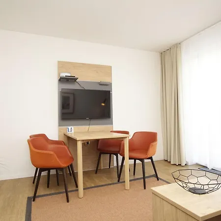 Wreecher Idyll 01 דירה