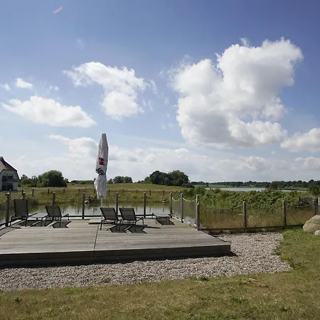 דירה Wreecher Idyll 01 *